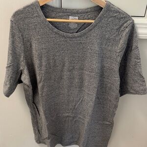 Duluth Trading Co. Gray Short Sleeve Crew Tee